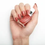 Essie Gel Couture oudroze - Woven at Heart - Afbeelding 2